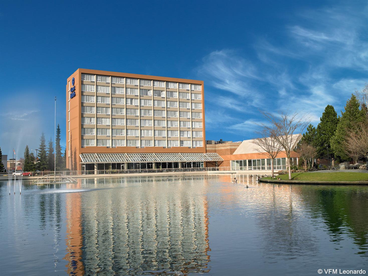 Coast Chilliwack Hotel By Apa Dış mekan fotoğraf